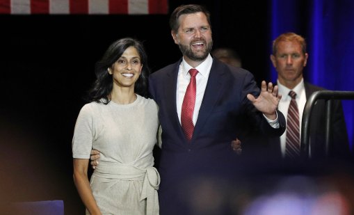 Предизборна офанзива в Унгария: Пристига и Джей Ди Ванс