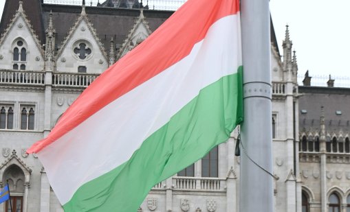САЩ отмениха санкциите, блокиращи строителството на унгарската АЕЦ "Пакш 2"
