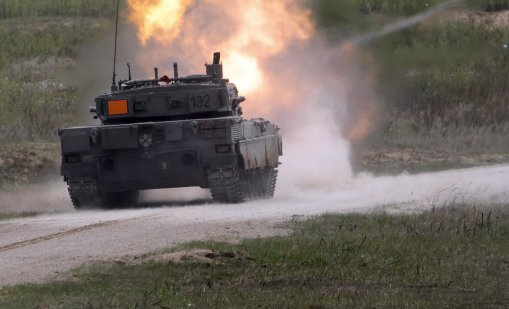 Защо британските командоси използват немска подводница за шотландски военноморски учения?