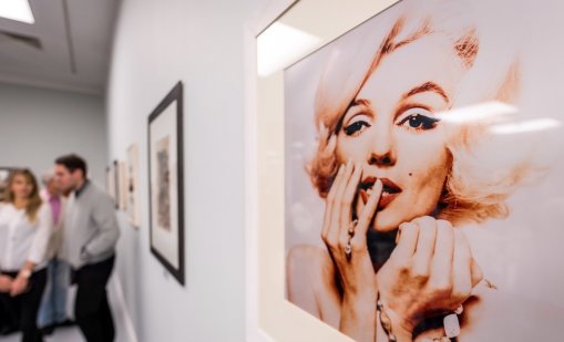 Последният ужас на Мерилин: Братът на Кенеди я души с възглавница в деня на смъртта ѝ