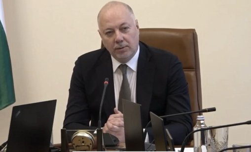 Премиерът Желязков: F-16 е летящ, годен и боеспособен