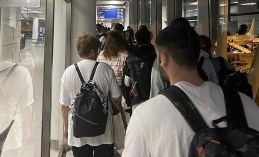 300 пътници са били блокирани за час в "ръкав“ на Летище София
