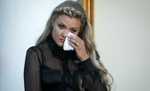 Вдовицата на Чарли Кърк поиска процесът срещу убиецът му да се излъчва по телевизията