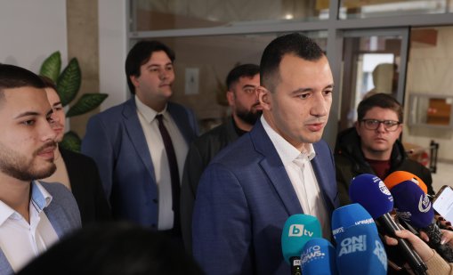 Вълков от БСП: Виждам Радев като наш партньор