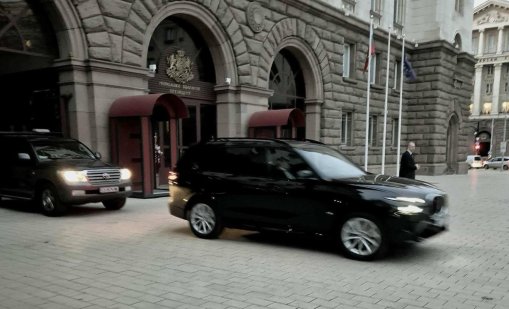 Калин Стоянов за кортежа на Радев: "Шкода"-та е за пред камери, вози се на скъпо BMW