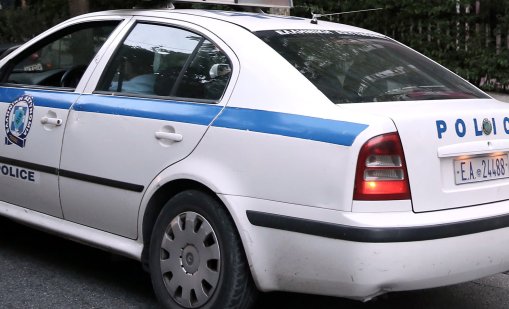 Гол българин нахлул в студентска каюта на кораб в Гърция