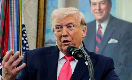 Защо Тръмп изведнъж се опитва да спечели най-близкия съюзник на Путин?