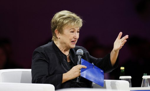 Кристалина Георгиева: ИИ е цунами, ще засегне 60% от работните места в развитите икономики