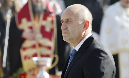 Радев: Пак се появиха политикани, които сеят разделение