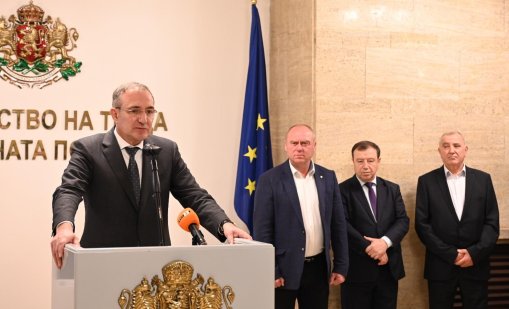 Гуцанов: Разкриваме 5 нови центъра за възрастни със 100 места