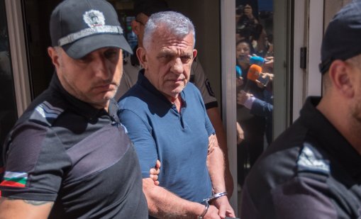 Ползвал ли се е Никола Николов – Паскал с политически протекции"