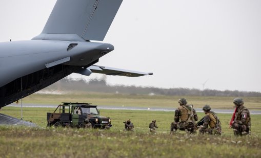 Френската армия тества автономни бойни системи с въоръжени дронове