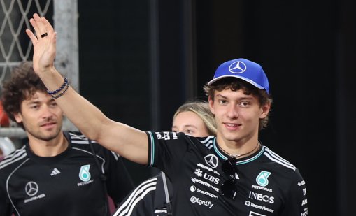 Заплашват със смърт един от най-младите пилоти във Формула 1