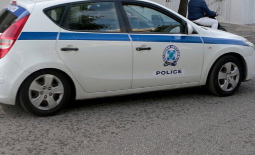 Задържани са българи за кражба на медни кабели край Атина