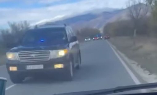 Шофьор, срещнал летящите коли на НСО: Помислих си, че това е краят