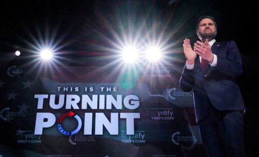 Ванс води кампания за 2028 г. в сянка, ухажва милиардери