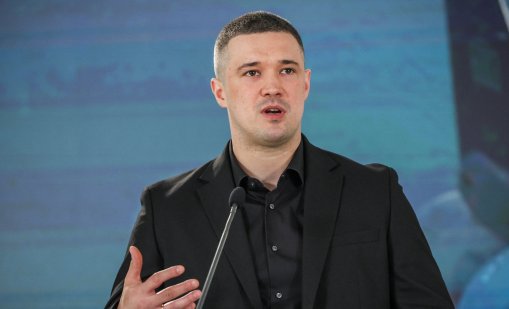 Украйна ще разреши износа на оръжие за първи път от началото на пълномащабната война