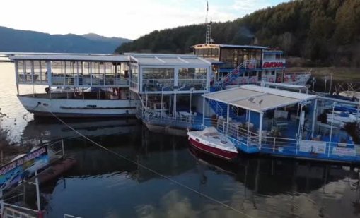 Пуснат на вода от Борис III, днес корабът "Емона" е в... язовир Кърджали ВИДЕО