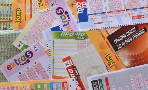 Шофьор на мотокар спечели $1 млн. от лотарията, влезе в болница след месеци на купони