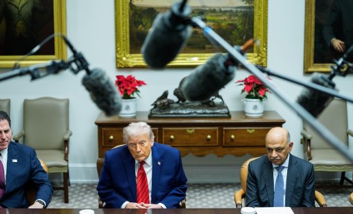 Тръмп се опитва да откъсне Италия и Унгария от Европа