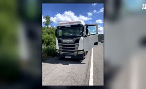 Камион с техническа неизправност пренасял 20 хил. литра пропан-бутан ВИДЕО