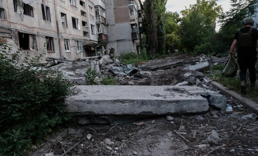 Десетки хиляди войници на Владимир Путин губят живота си за почти никаква земя
