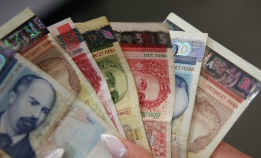 Банковите заеми на домакинствата у нас надхвърлиха 50 млрд. лева