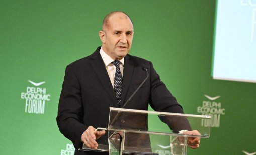 Радев се активира: Да изгоним олигархията от властта, да спрем паричните потоци към нея