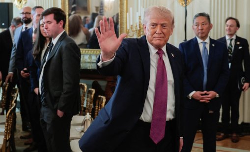 След AI снимките като Исус: Тръмп почете пасаж от Библията