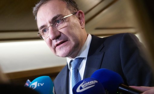 Гуцанов: Ще решим казуса с коледните добавки 