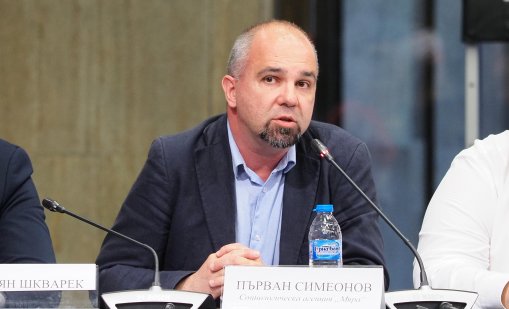 Първан Симеонов: Радев е пред труден политически избори, но има &ldquo;писти за кацане&rdquo;