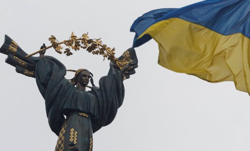 Изоставена и сама, Украйна продължава да се бори, защитавайки страхливия Запад от Путин