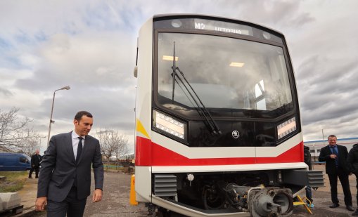 В кадър: Представиха новите чешки метровлакове