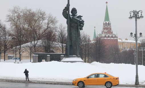 Вече седми ден в Москва няма мобилен интернет: Как преминава един ден в столицата? 
