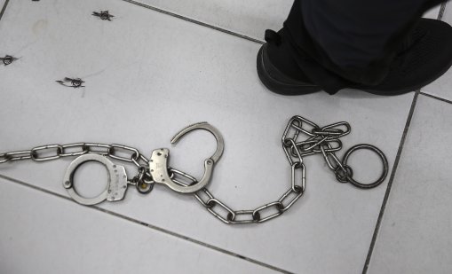 Британец удави съпругата си в джакузито им