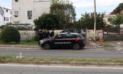 Заради забележка: Румънци пребиха до смърт италианец пред очите на сина му