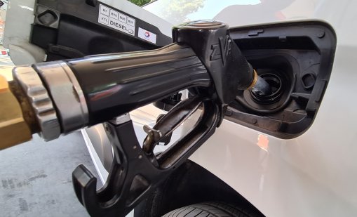 Цената на петрола ще се задържи висока, в Гърция горивото вече е 1.89 евро 