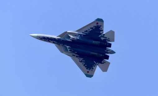 Трябва ли Иран да се откаже от руския изтребител Су-35 в полза на китайския J-10C?