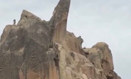 Скално образувание се срути в Кападокия, двама са загинали (ВИДЕО)