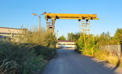 Дебнат ни опасности: От кран и ел. табло до стършели на детска площадка