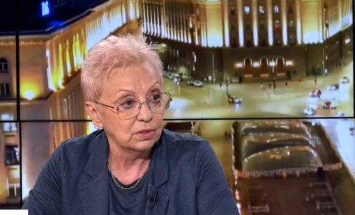 Диана Дамянова: Белезници наместо пасти  