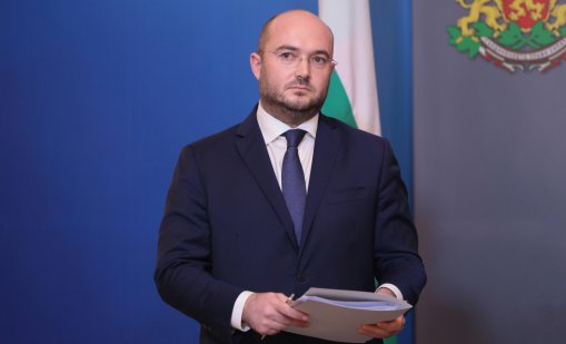 Срещу имотната мафия: Ограничиха безконтролния достъп до нотариалните актове