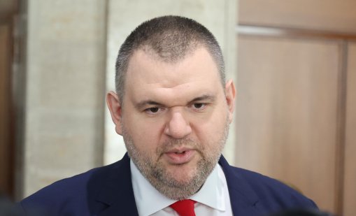 Желязков отговори на Пеевски за работата по кризата с водите