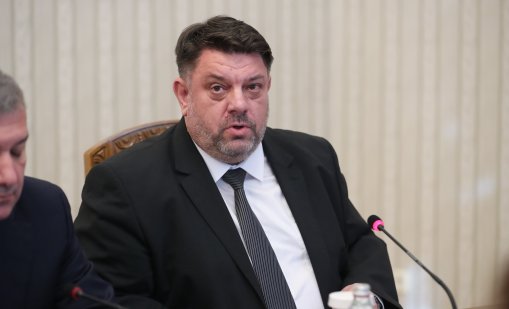 Зафиров: БСП ще отстоява позицията за редовен бюджет