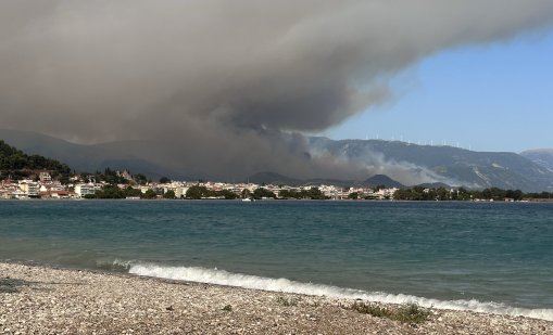 Пореден силен пожар в Гърция в област Фокида, готвят евакуация на четири села