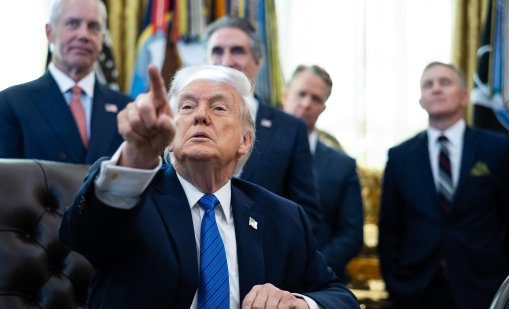 Вътрешният кръг на MAGA: Кой е на върха, извън него и на ръба преди междинните избори?