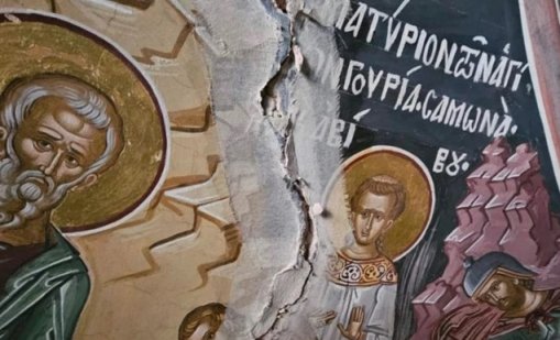 Трусът в Гърция е напукал стените на три манастира в Атон
