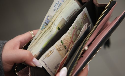 Бедни ли? Депозитите на домакинствата преминаха 100 млрд. лв.