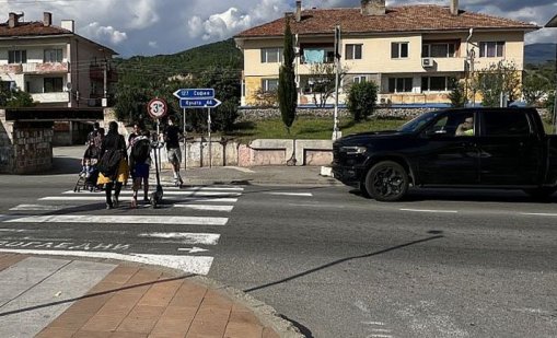Пътни полицаи ще регулират движението в Кресна