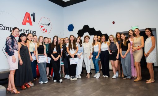 45 млади момичета завършиха второто издание на A1 STEMfem Junior 